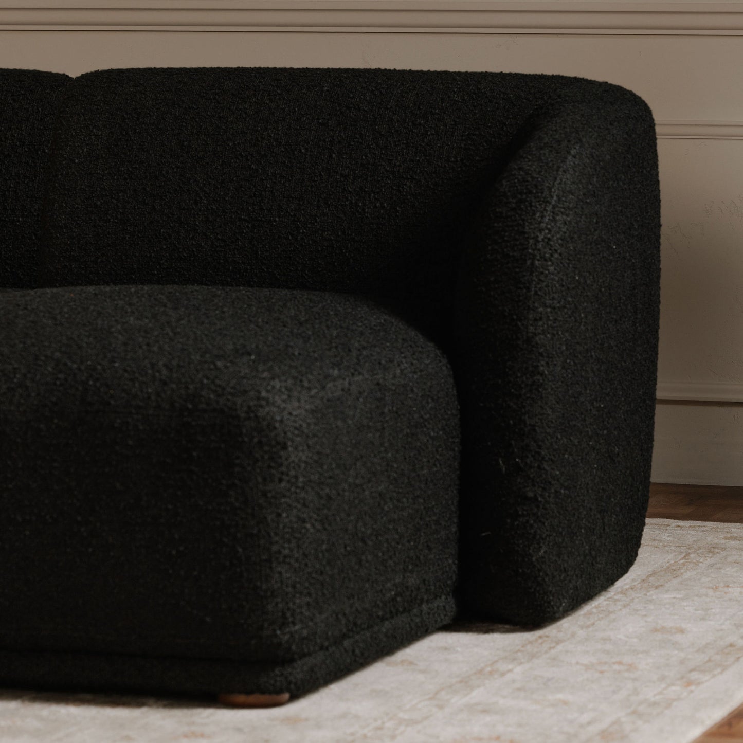 Faye Right Sectional Black Boucle