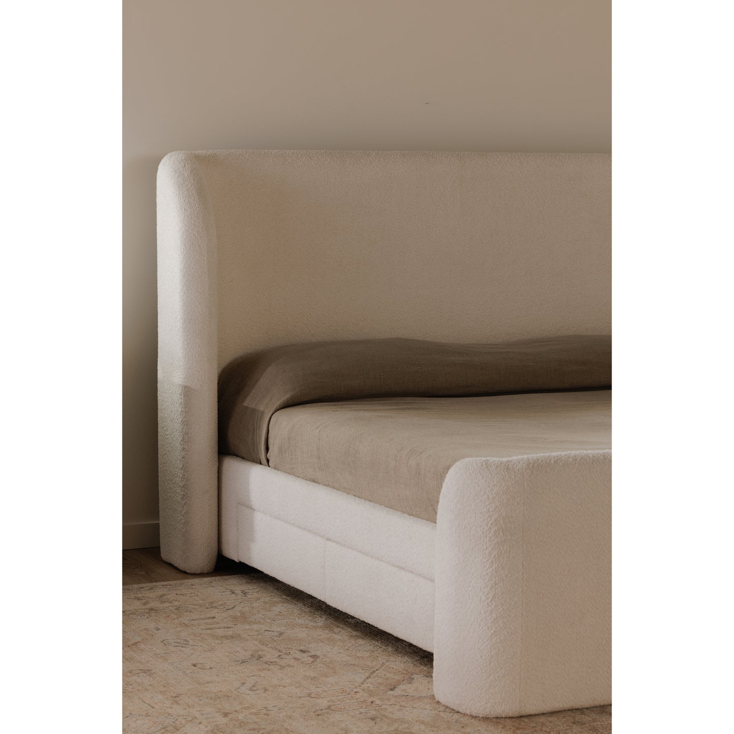 Sophia King Storage Bed Cream