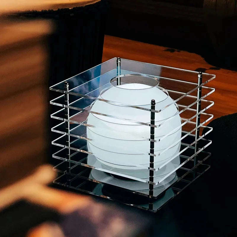 Lámpara de mesa con caja acrílica