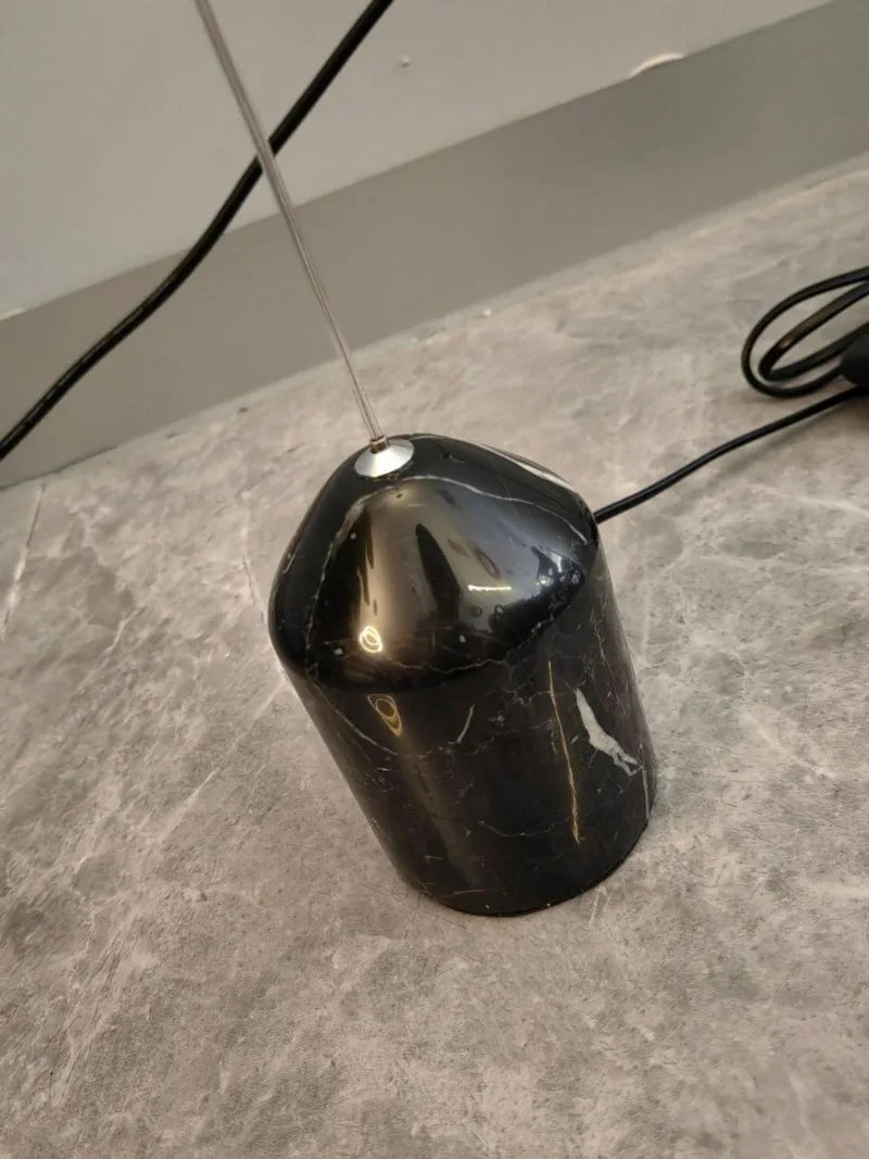 Lámpara moderna de piso a techo